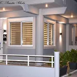 Casa Di Pino In Paradisi Square Near Airport 帕拉代西翁