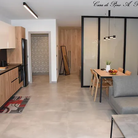 Apartamento Casa Di Pino In Paradisi Square Near Airport