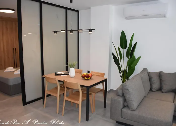 Casa Di Pino In Paradisi Square Near Airport Lejlighed