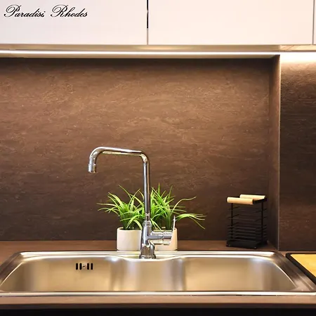 Casa Di Pino In Paradisi Square Near Airport