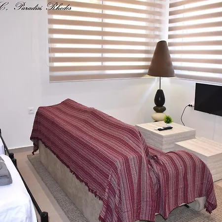 Casa Di Pino In Paradisi Square Near Airport