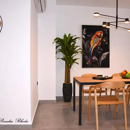 Daire Casa Di Pino In Paradisi Square Near Airport *