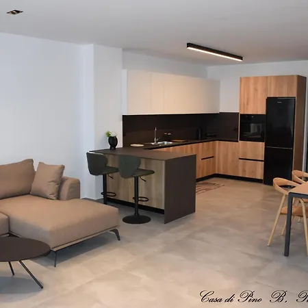 דירה Casa Di Pino In Paradisi Square Near Airport *