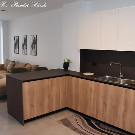 アパート Casa Di Pino In Paradisi Square Near Airport Paradeísion