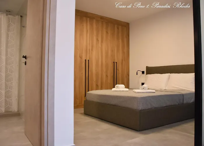 Casa Di Pino In Paradisi Square Near Airport باراديسيون