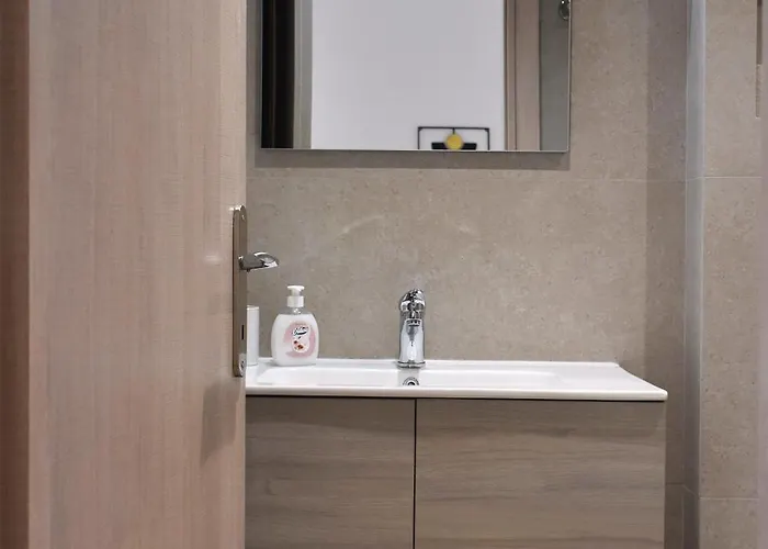 شقة Casa Di Pino In Paradisi Square Near Airport *