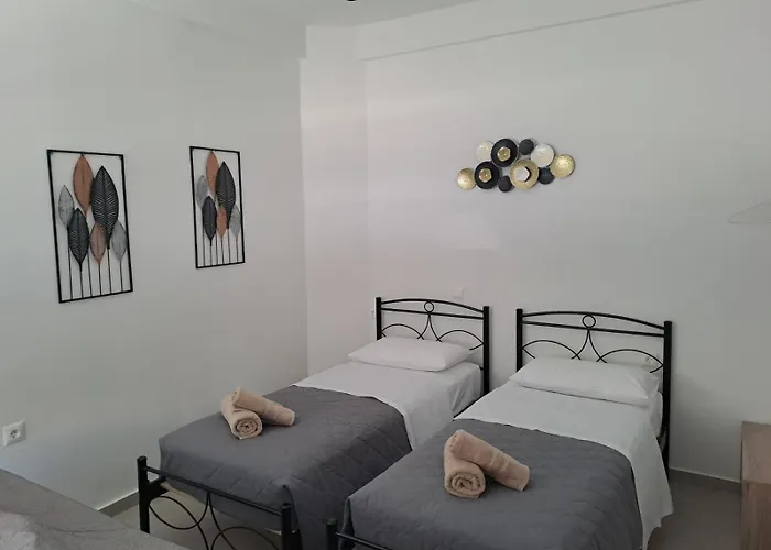 Casa Di Pino In Paradisi Square Near Airport باراديسيون