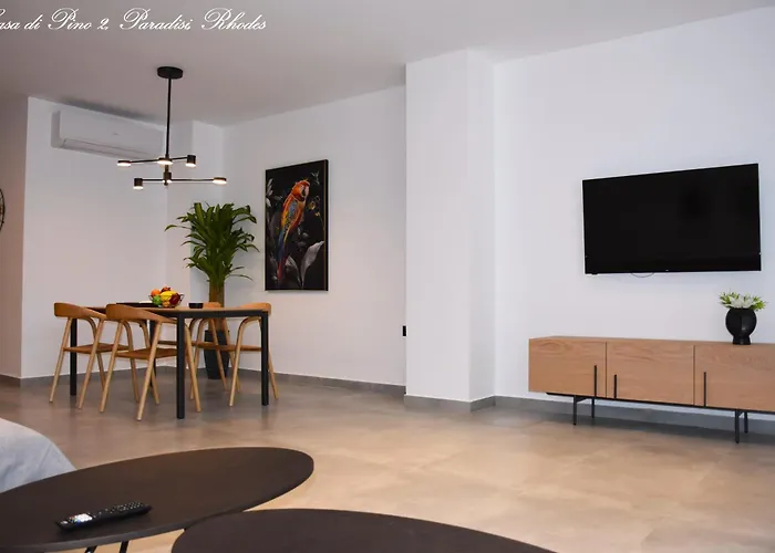 Casa Di Pino In Paradisi Square Near Airport *