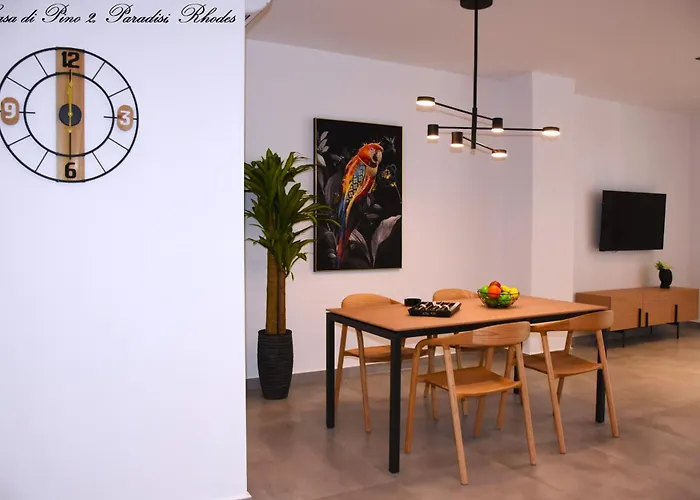 アパート Casa Di Pino In Paradisi Square Near Airport Paradeísion