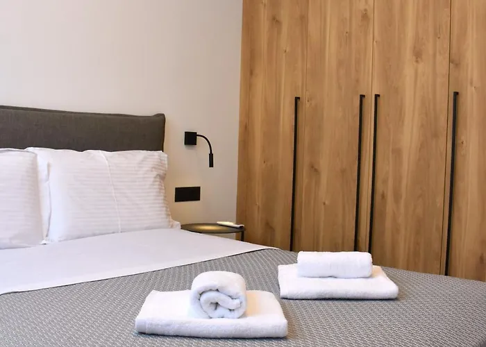 Casa Di Pino In Paradisi Square Near Airport شقة باراديسيون