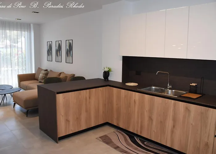 アパート Casa Di Pino In Paradisi Square Near Airport Paradeísion