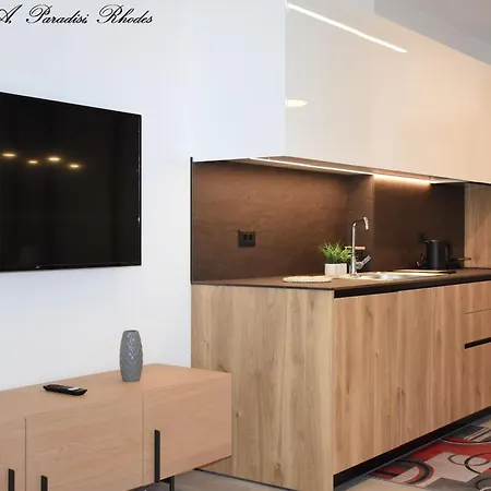 Apartman Casa Di Pino In Paradisi Square Near Airport