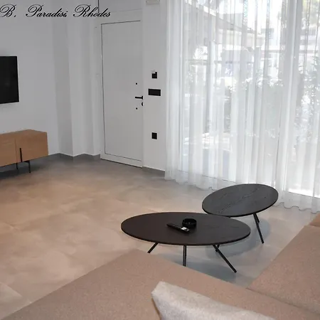 Casa Di Pino In Paradisi Square Near Airport